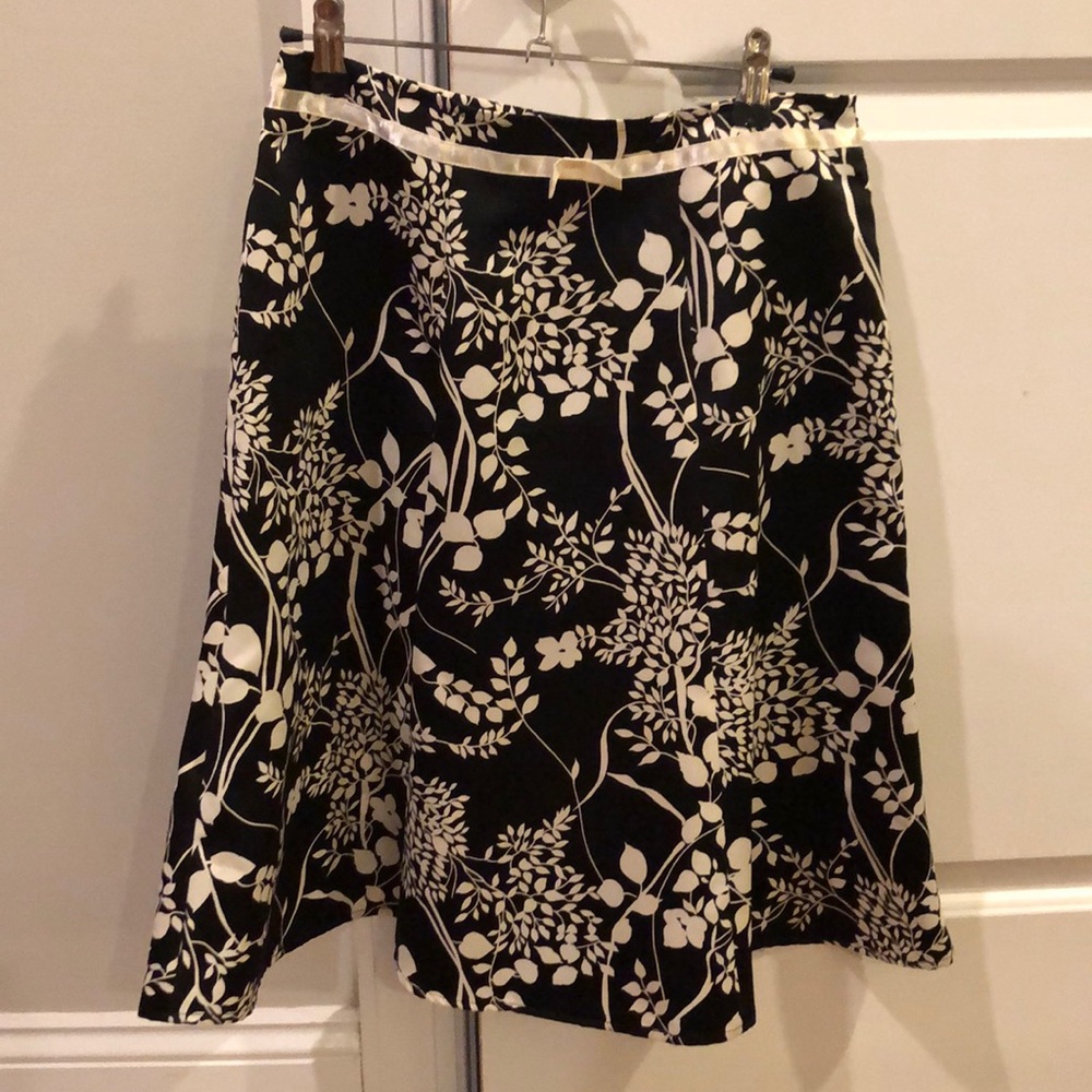 Flattering a-line skirt